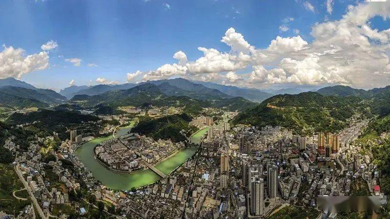 秦岭富硒水业